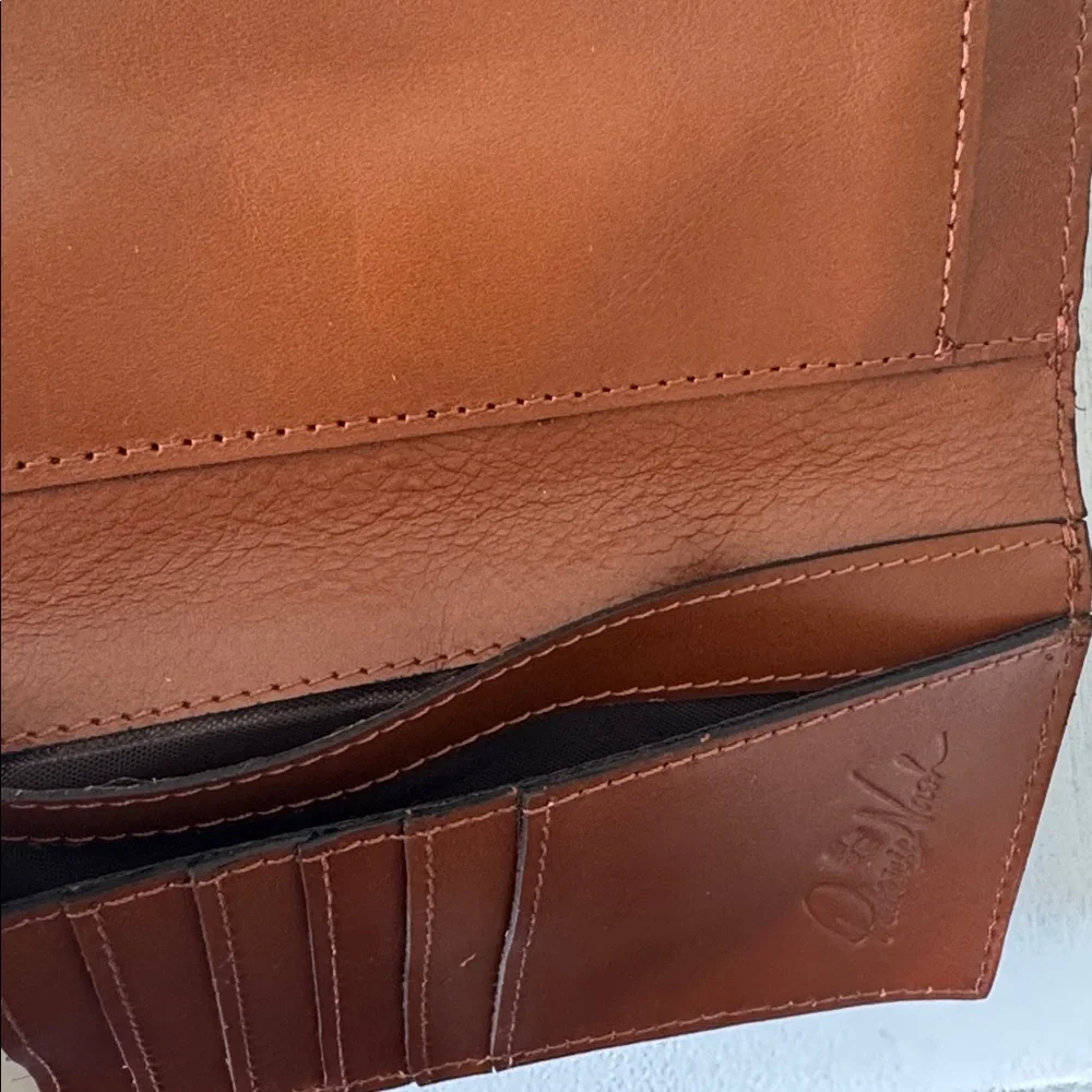 Patricia Nash Terresa Distressed Vitg Clutch Trifold Wallet Tan
